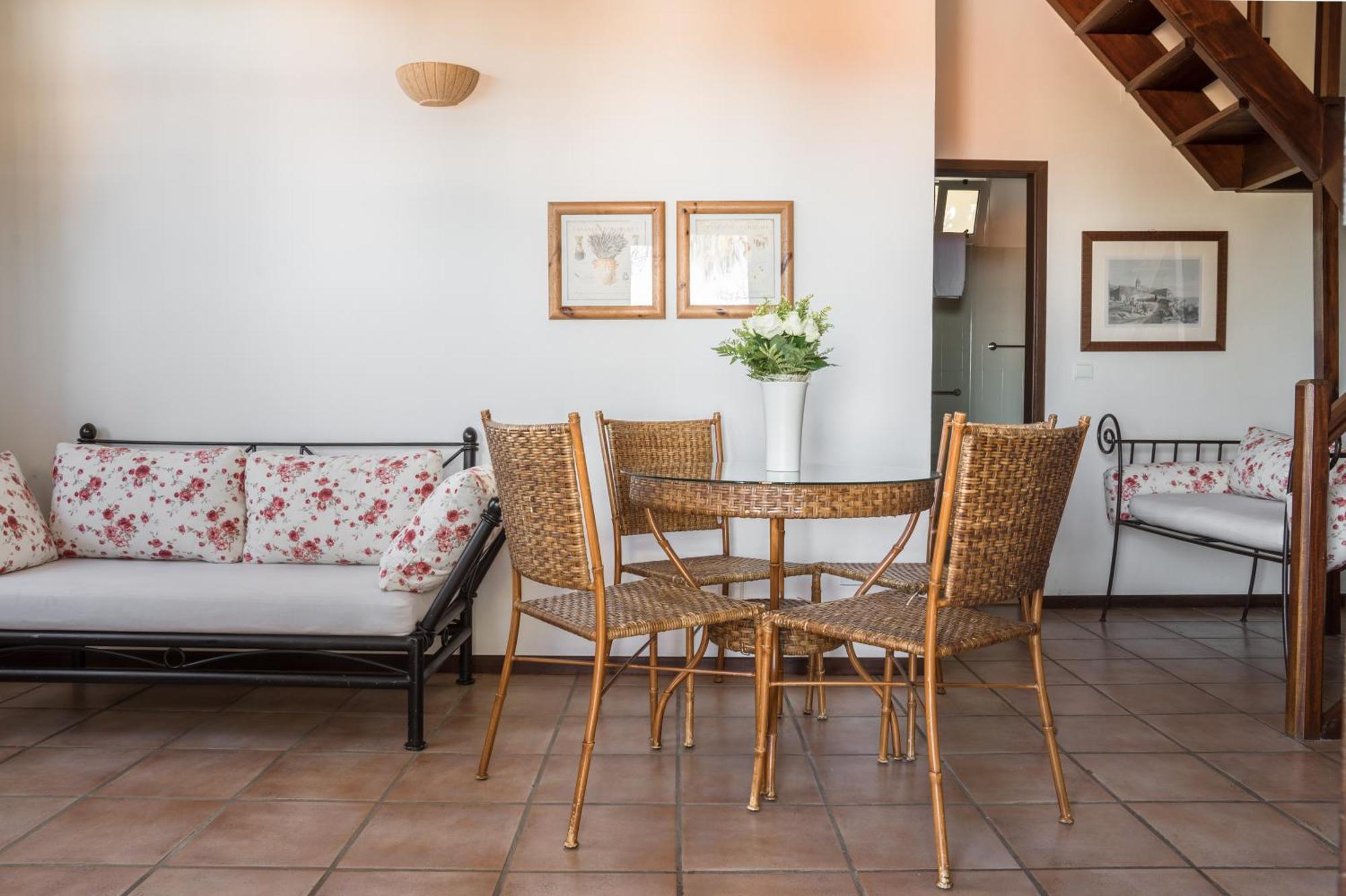 Casas De Campo Do Pomar B&B - Self Check-In Santana  Rom bilde